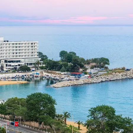 Sea Breeze Boutique Apartament *