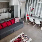 דירה Sea Breeze Boutique